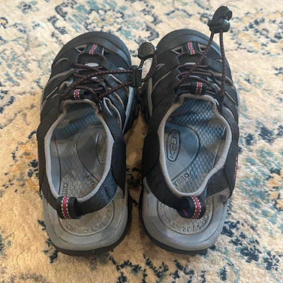 BRAND NEW Keen Women’s Astoria West Sandal - Picture 2 of 6